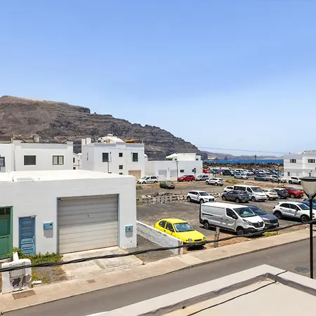 Home2book Relaxing Getaway With Bbq *